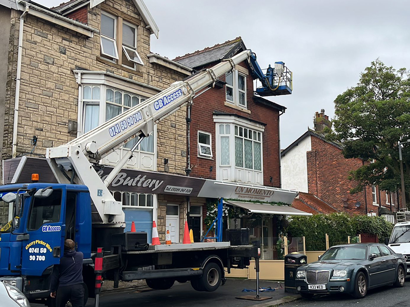 commercial roof repair